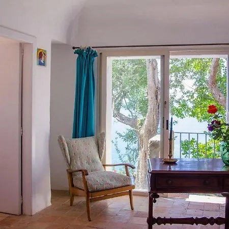 Sleeps 12 Pool Air Con Wifi