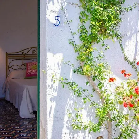 Sleeps 12 Pool Air Con Wifi Villa Maiori